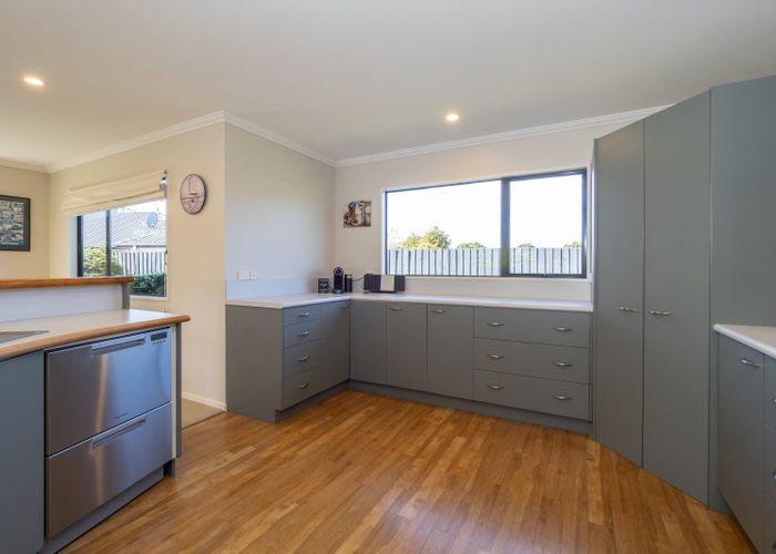  at 3 Millstream Lane, Allenton, Ashburton