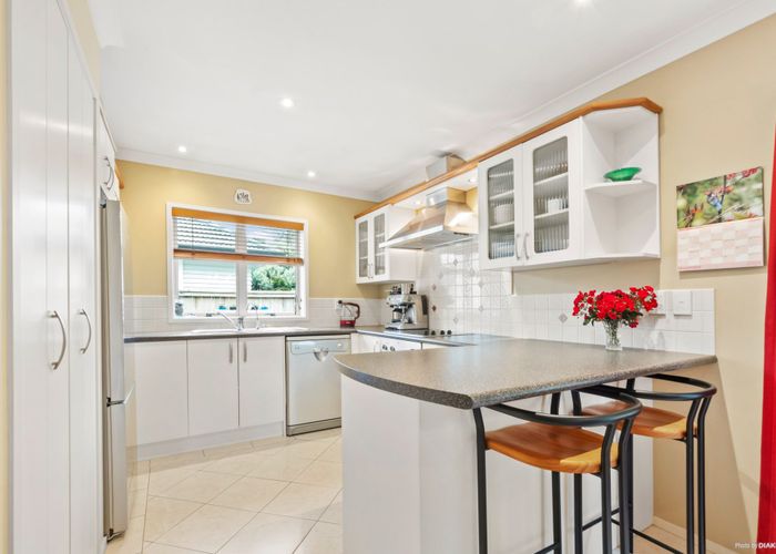  at 4 Matata Street, Blockhouse Bay, Auckland
