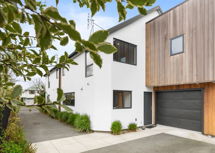  at 2/90 Bishop Street, St. Albans, Christchurch City, Canterbury