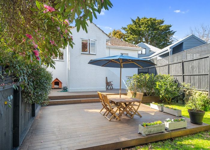  at 2/118A Marsden Avenue, Mount Eden, Auckland City, Auckland