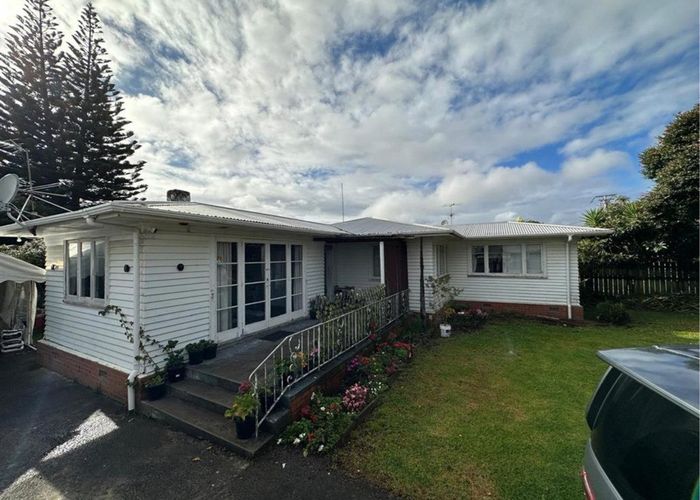  at 105 Russell Road, Manurewa, Manukau City, Auckland