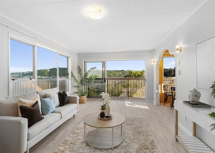  at 6 Finn Place, Titahi Bay, Porirua