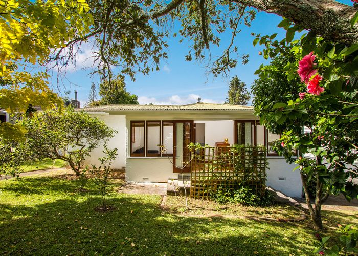  at 56 Parker Avenue, New Lynn, Auckland