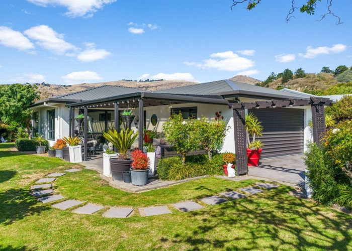  at 6 Castleview Lane, Heathcote Valley, Christchurch