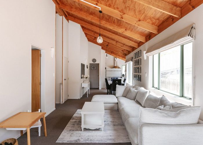  at 44 Sunvale Place, Gate Pa, Tauranga, Bay Of Plenty