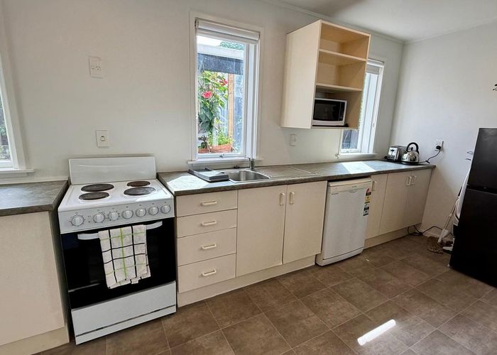  at 84 Lloyd Ave, Mount Albert, Auckland City, Auckland