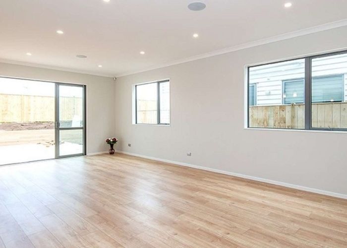  at 21 Eastfield Avenue, Flat Bush, Manukau City, Auckland