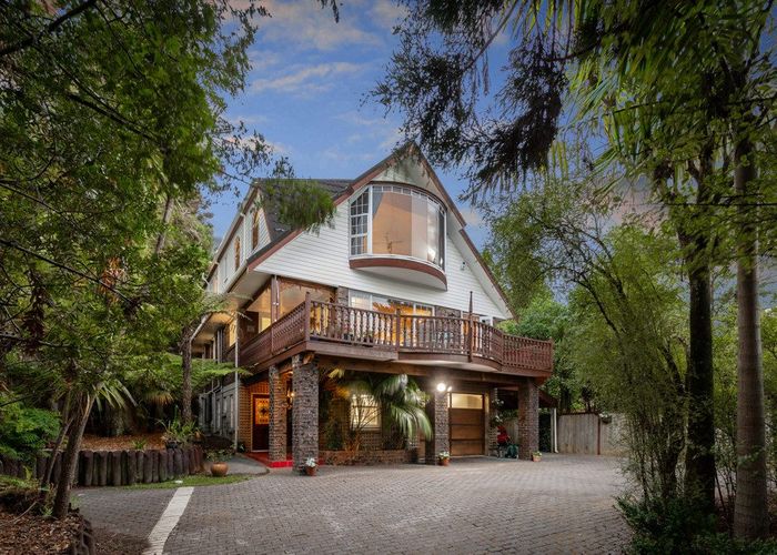  at 52 Daffodil Street, Titirangi, Waitakere City, Auckland