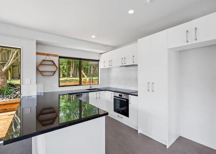  at 121B Sunnyside Road, Sunnyvale, Waitakere City, Auckland