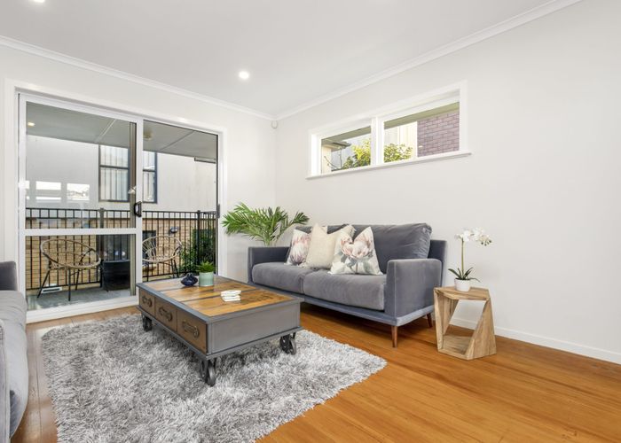 at 14 Hira Way, Hillsborough, Auckland