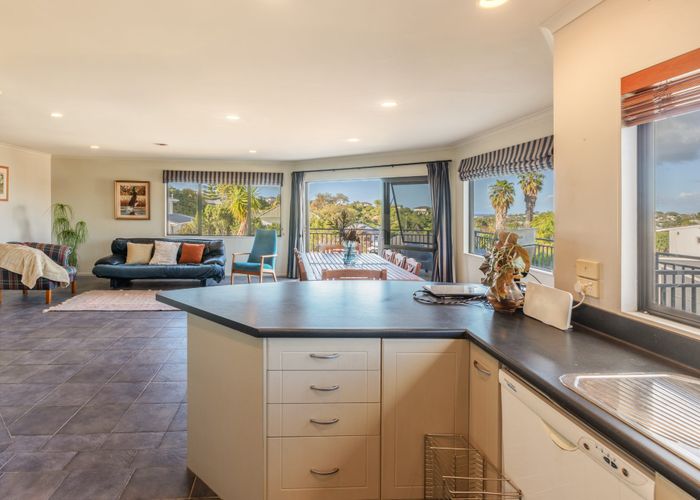  at 32 Ian Sage Avenue, Torbay, North Shore City, Auckland