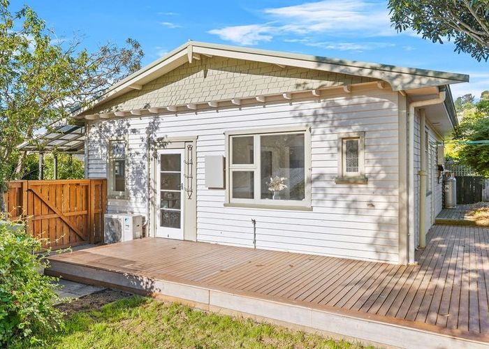  at 86 Corson Avenue, Beckenham, Christchurch
