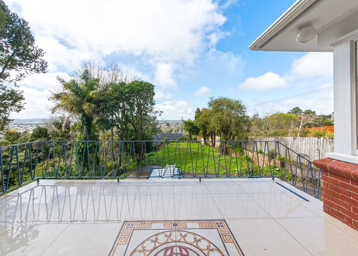  at 52 Pleasant Road, Glen Eden, Auckland