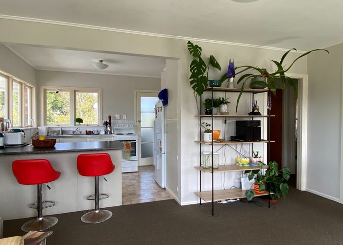  at 2/2 Northwick Place, Hillcrest, Auckland