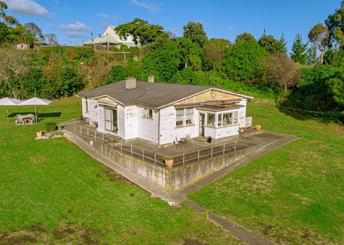  at 190 Mosston Road, Westmere, Whanganui
