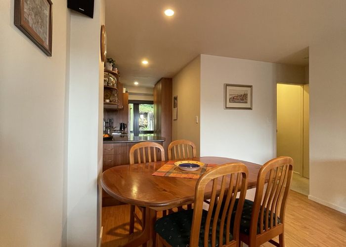  at 2/7 Panill Place, Albany, North Shore City, Auckland