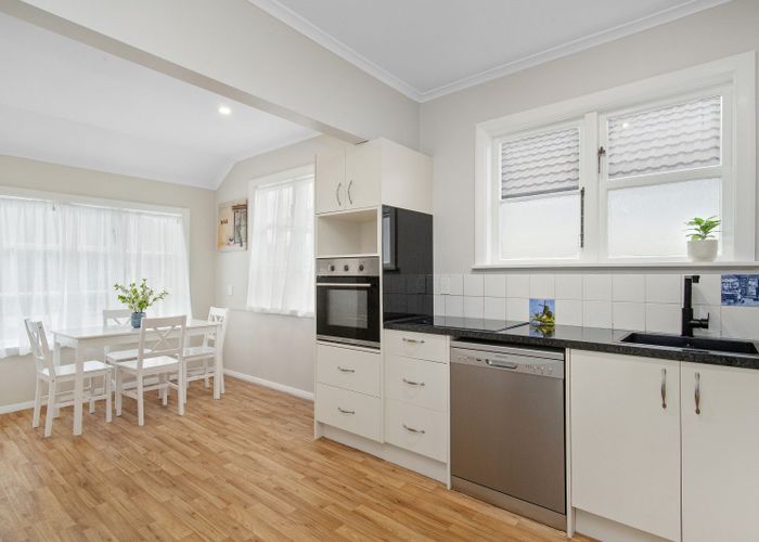  at 19 Kowhai Avenue, Ebdentown, Upper Hutt, Wellington