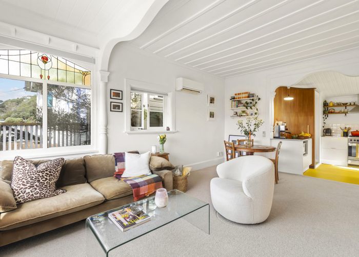 at 176 Sutherland Road, Lyall Bay, Wellington, Wellington