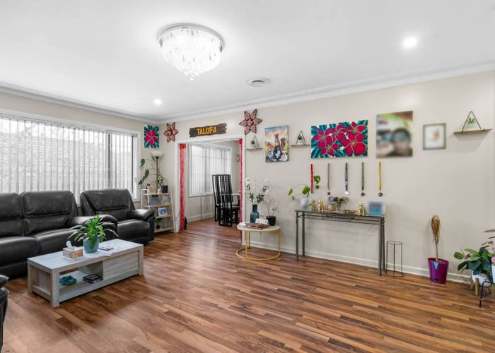  at 82 Metcalfe Road, Ranui, Waitakere City, Auckland
