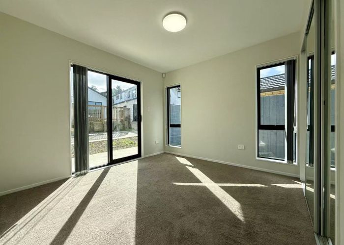  at 4 Tawapou Close, Massey, Waitakere City, Auckland