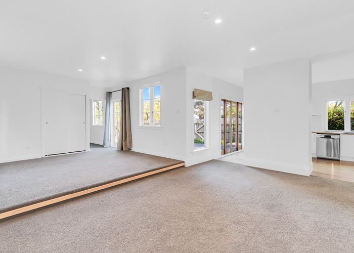  at 290 Point Chevalier Road, Point Chevalier, Auckland City, Auckland