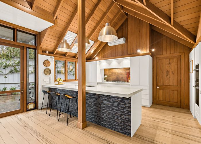  at 16 Pamela Place, St Heliers, Auckland