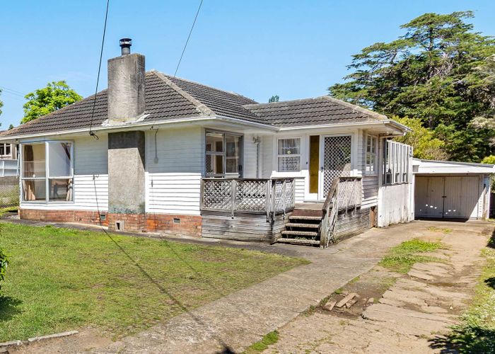  at 3 Henderson Valley Road, Henderson, Auckland