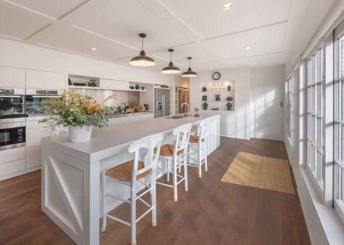 at 7 Marine Parade, Seatoun, Wellington