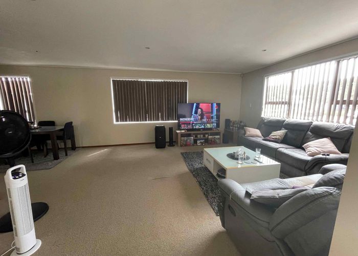  at 17 Highland Park Drive, Highland Park, Manukau City, Auckland