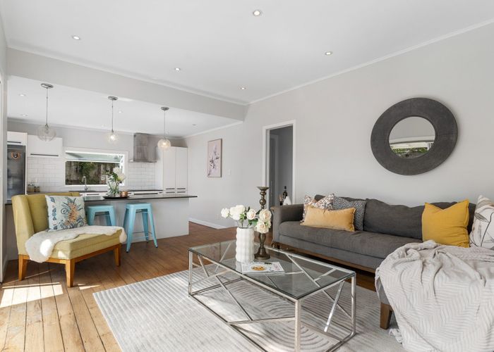  at 32 Fairlands Avenue, Waterview, Auckland City, Auckland