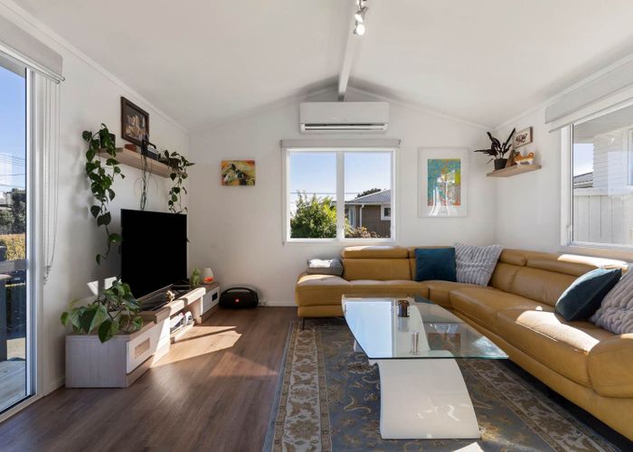  at 2/15 Adriatic Avenue, Henderson, Waitakere City, Auckland