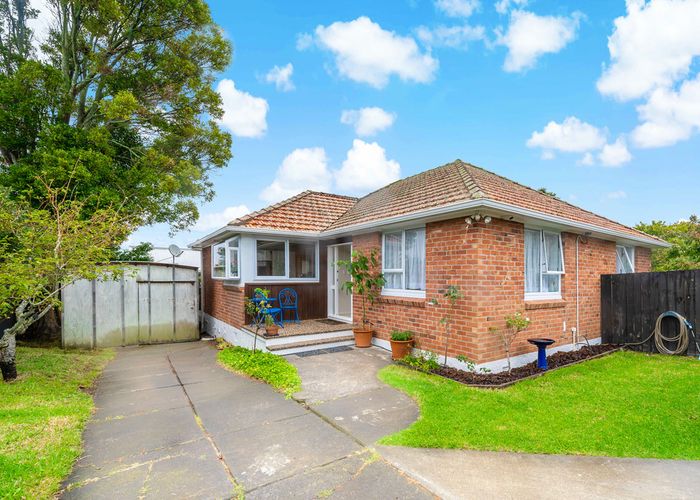  at 11A Torrington Crescent, Glen Innes, Auckland
