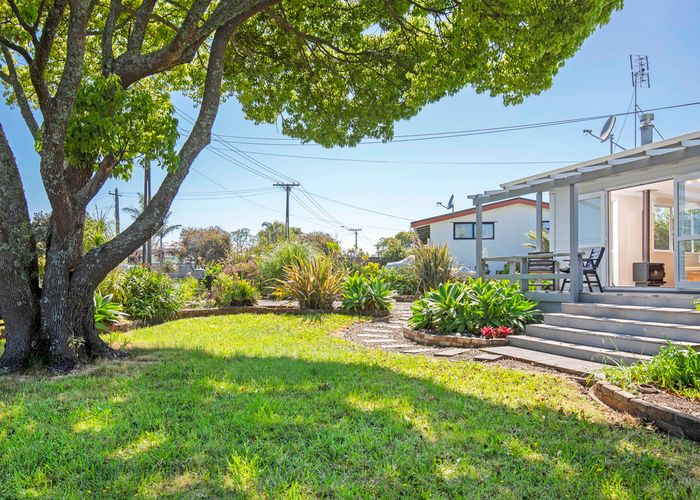  at 3 Fourth View Avenue, Beachlands, Auckland