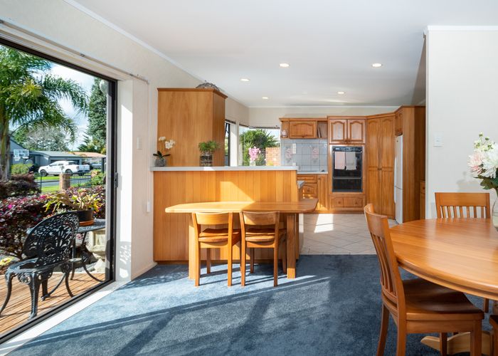  at 2 Vintners Close, Huapai, Kumeu