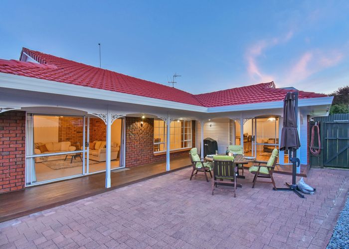  at 3 Dingwall Place, Papatoetoe, Auckland