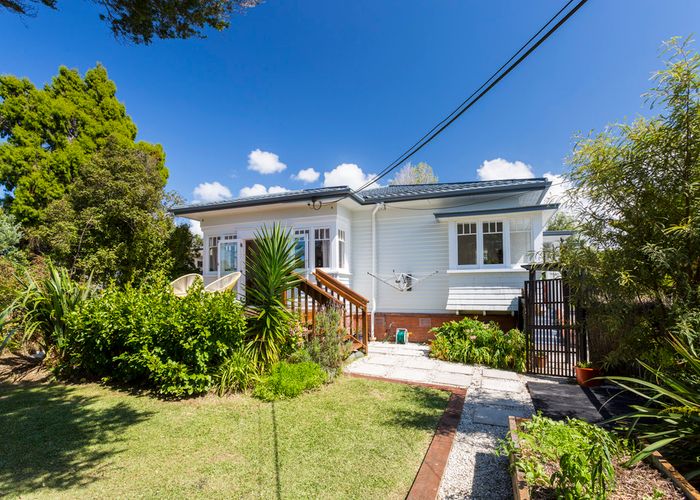  at 26 Wattle Street, New Lynn, Auckland