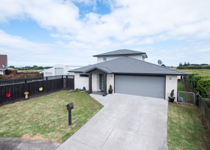  at 5/14 Ponderosa Drive, Oteha, Auckland