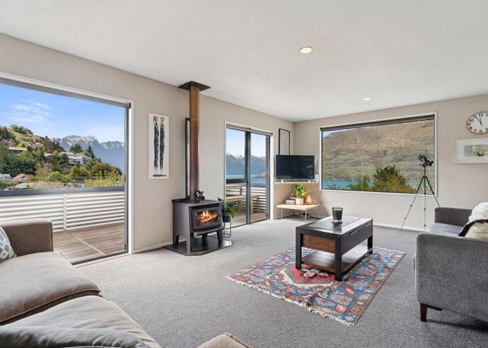  at 33 Arawata Terrace, Fernhill, Queenstown-Lakes, Otago