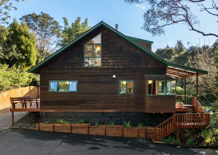  at 276 Huia Road, Titirangi, Waitakere City, Auckland