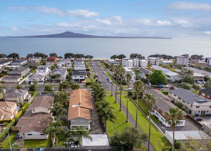  at 2/17 Speight Road, Kohimarama, Auckland City, Auckland