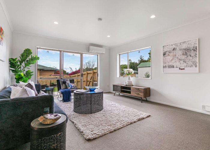  at 9 Neesons Way, Glendene, Waitakere City, Auckland