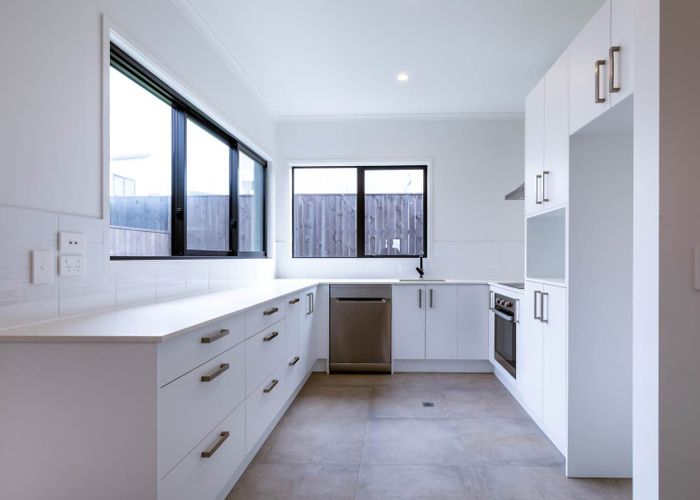  at 12 Ev Perry Way, Glen Innes, Auckland