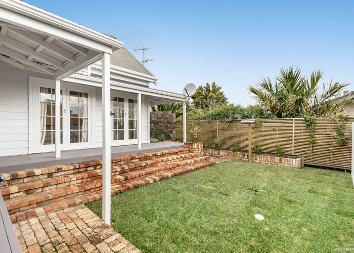 at 100 Jervois Street, Dargaville