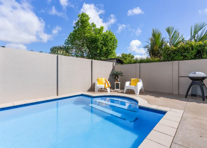  at 12 Courtneys, West Harbour, Waitakere City, Auckland