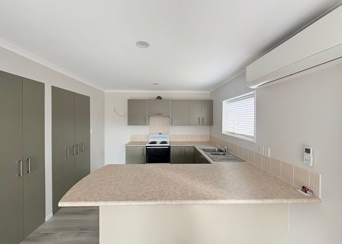  at 13A Barnfield Place, Glendene, Waitakere City, Auckland