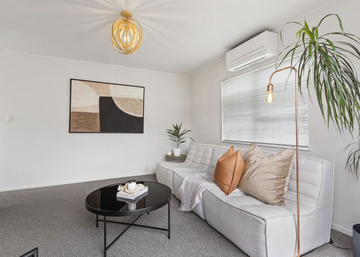  at 159a Beach Haven Road, Beach Haven, North Shore City, Auckland