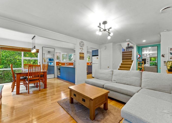  at 4/25 Archers Road, Hillcrest, Auckland