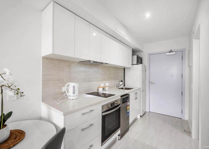  at 7/8G Gray Avenue, Māngere East, Auckland