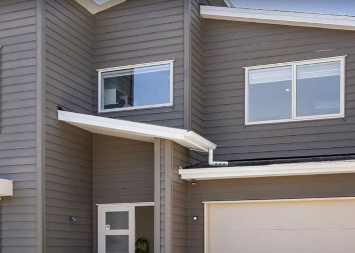  at 10 Rosewell Crescent, Flat Bush, Auckland