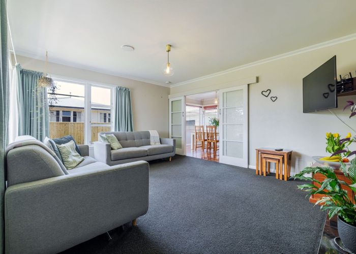  at 52 College Street, Awapuni, Palmerston North, Manawatu / Whanganui